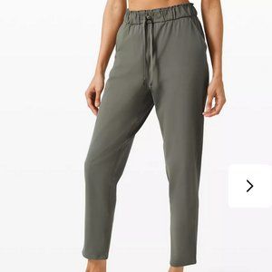 Lululemon High-rise Grey Sage Joggers - Size 4(Keep Moving Pant 7/8 High Rise)